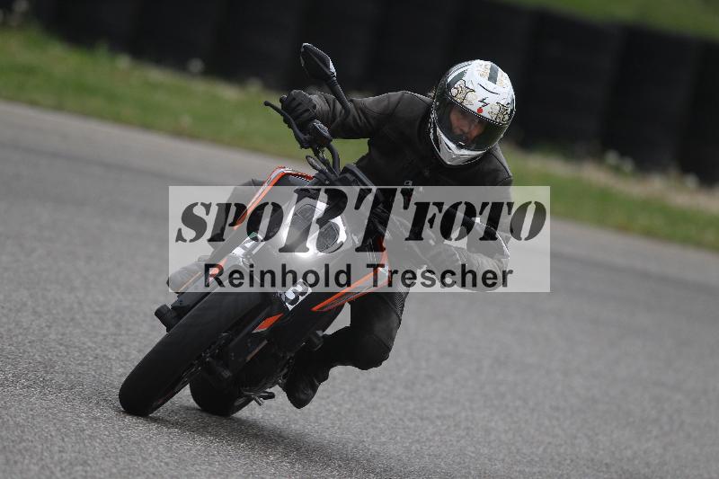 /Archiv-2025/10 23.04.2025 Cornu Master School ADR/gruen-vert/43